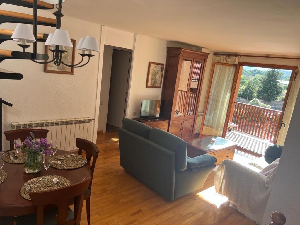 Precioso Duplex En Puigcerda Con Plaza De Parking 아파트 외부 사진